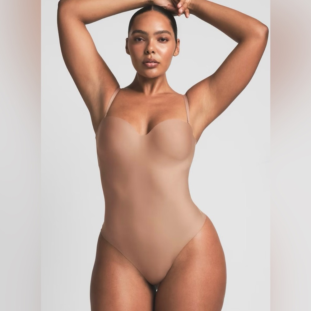 SKIMS Body Molded Underwire Thong Bodysuit | Sienna| Size XL NWT